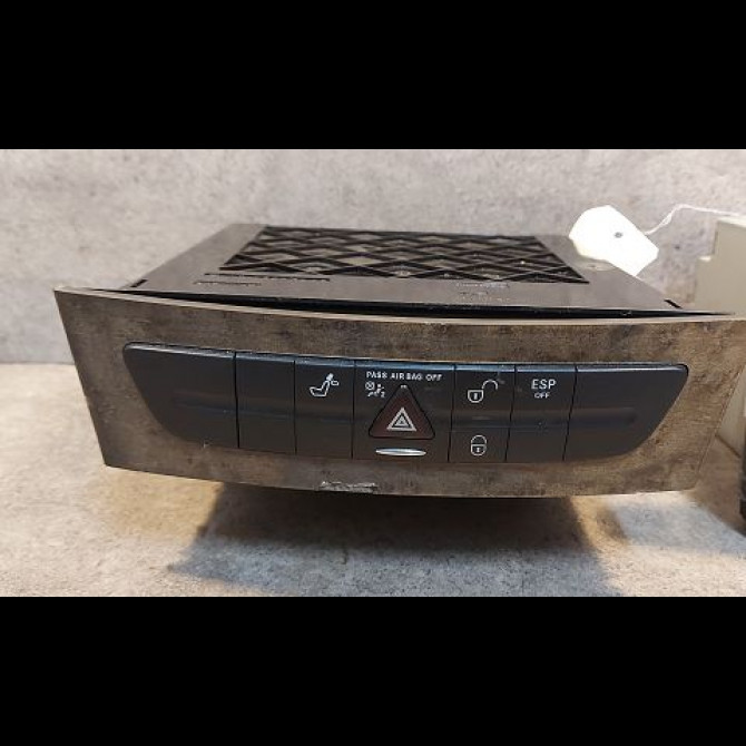 Autoradio occasion MERCEDES CLASSE E III Phase 1 03-2002->06-2006 E280CDi FAP 177ch 211870269480 3