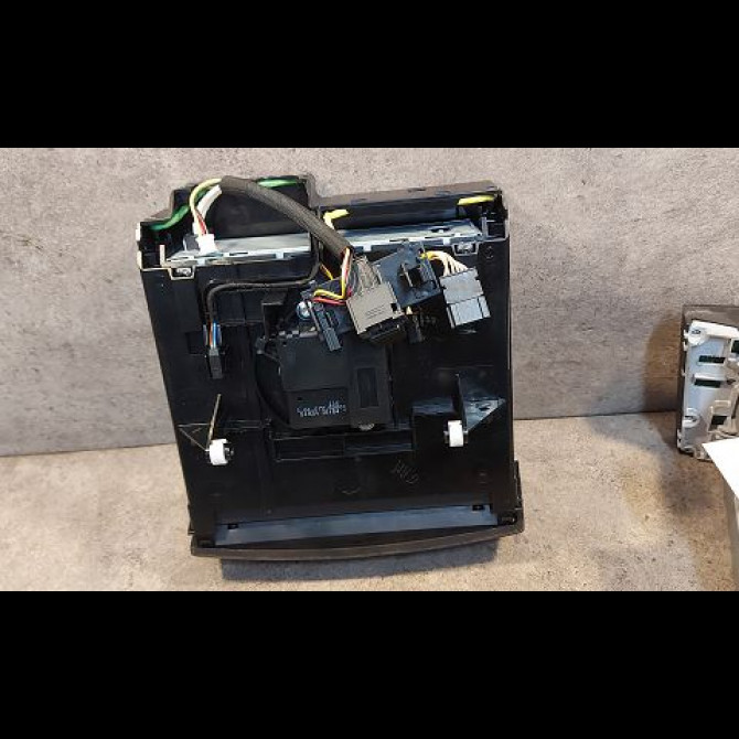 Autoradio occasion MERCEDES CLASSE E III Phase 1 03-2002->06-2006 E280CDi FAP 177ch 211870269480 5