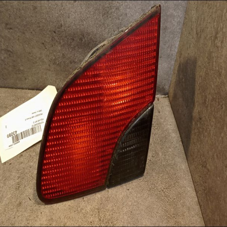 Feu arrière intérieur droit occasion PEUGEOT 406 Phase 2 BREAK 04-1999->04-2004 6351H6