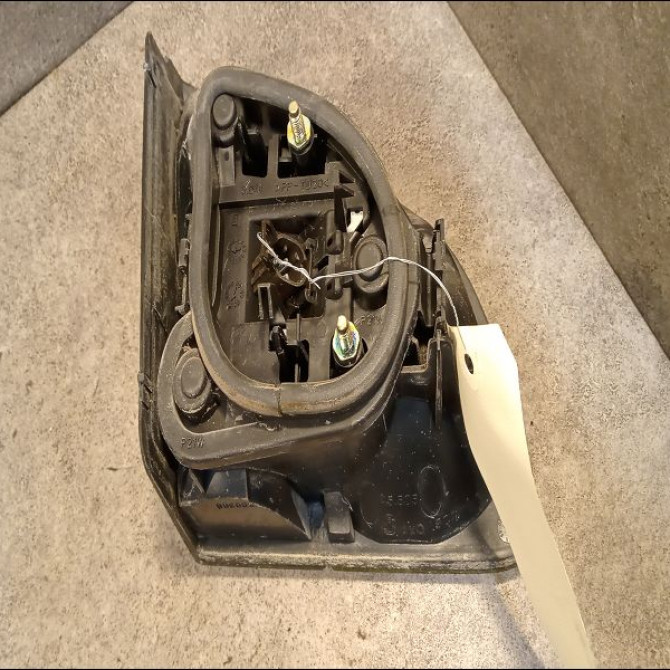 Feu arrière intérieur droit occasion PEUGEOT 406 Phase 2 BREAK 04-1999->04-2004 6351H6 2