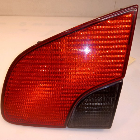 Feu arrière intérieur droit occasion PEUGEOT 406 Phase 1 04-1995->04-1999 2.0 HDI 110ch 6351H6