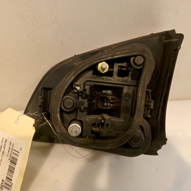 Feu arrière interieur gauche occasion PEUGEOT 406 Phase 1 04-1995->04-1999 2.1 TD 110ch 6350H6 2