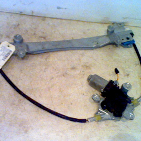 Mecanisme+moteur leve-glace avg occasion RENAULT TWINGO II Phase 1 06-2007->11-2011 1.2i 60ch 8200384743