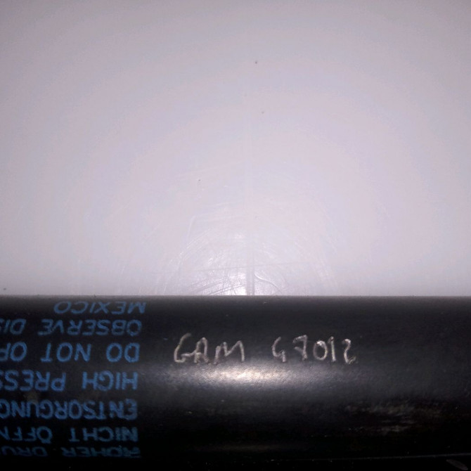 Verin droit hayon occasion VOLKSWAGEN GOLF V Phase 1 11-2003->10-2008 1.9 TDI 105ch 1K9827550B 2