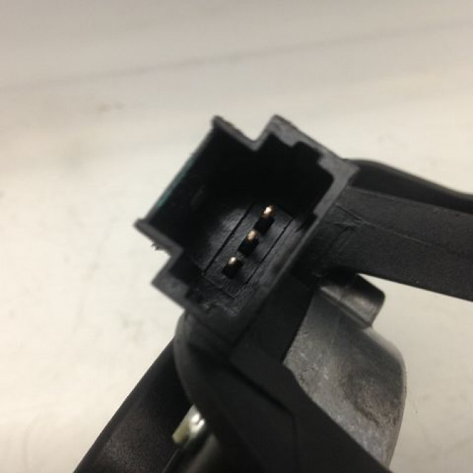 Moteur essuie-glace arrière occasion RENAULT LAGUNA III Phase 1 10-2007->10-2010 1.5 DCI 287100006R 2