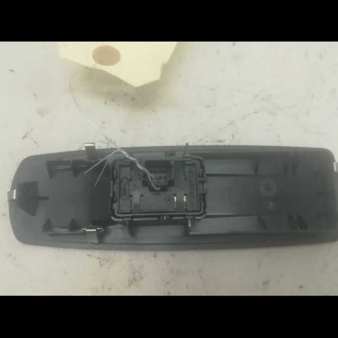 Commande lève-glace porte avant droite occasion RENAULT LAGUNA III Phase 1 10-2007->10-2010 1.5 DCI 2