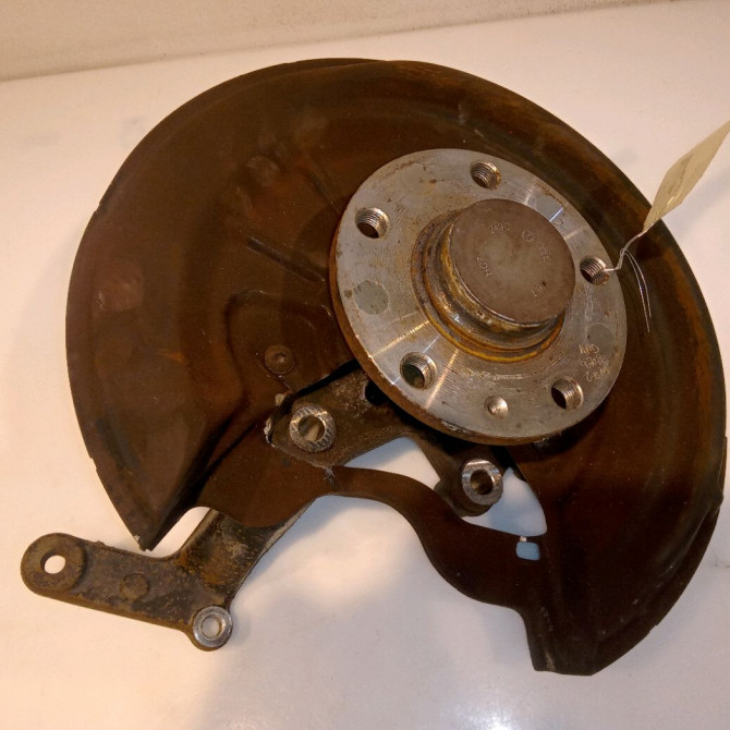 Moyeu ard occasion VOLKSWAGEN GOLF V Phase 1 11-2003->10-2008 1.9 TDI 105ch 5WF501611A 1