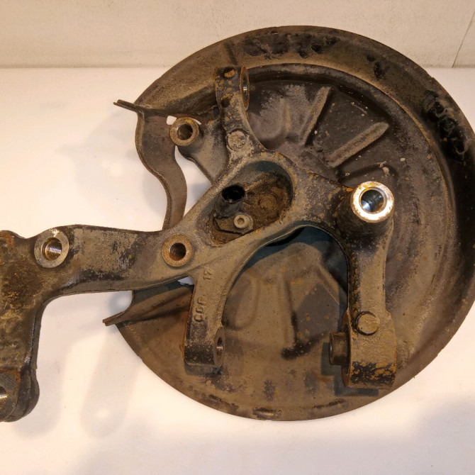 Moyeu ard occasion VOLKSWAGEN GOLF V Phase 1 11-2003->10-2008 1.9 TDI 105ch 5WF501611A 2