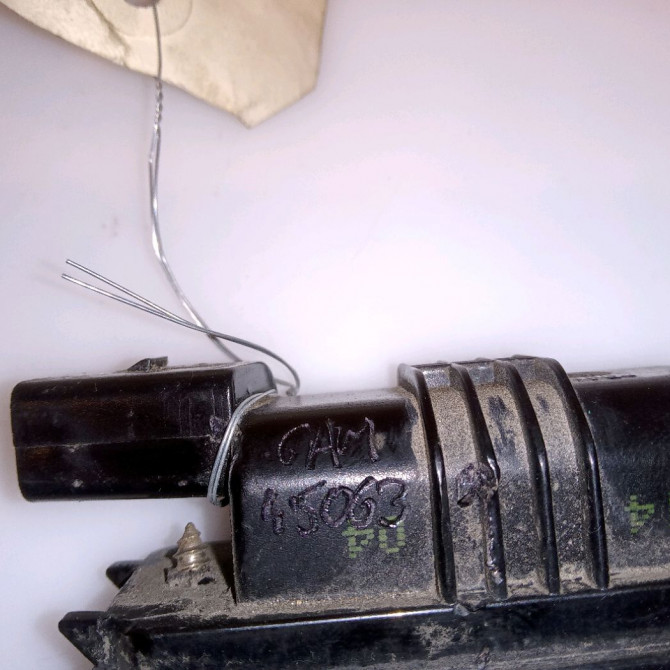 Eclaireur plaque de police d occasion VOLKSWAGEN GOLF V Phase 1 11-2003->10-2008 2.0 TDI 140ch 4