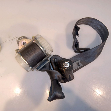 Ceinture arrière droite occasion RENAULT CLIO III phase 1 ESTATE 01-2008->03-2009 1.5 DCI 85ch 8200838238