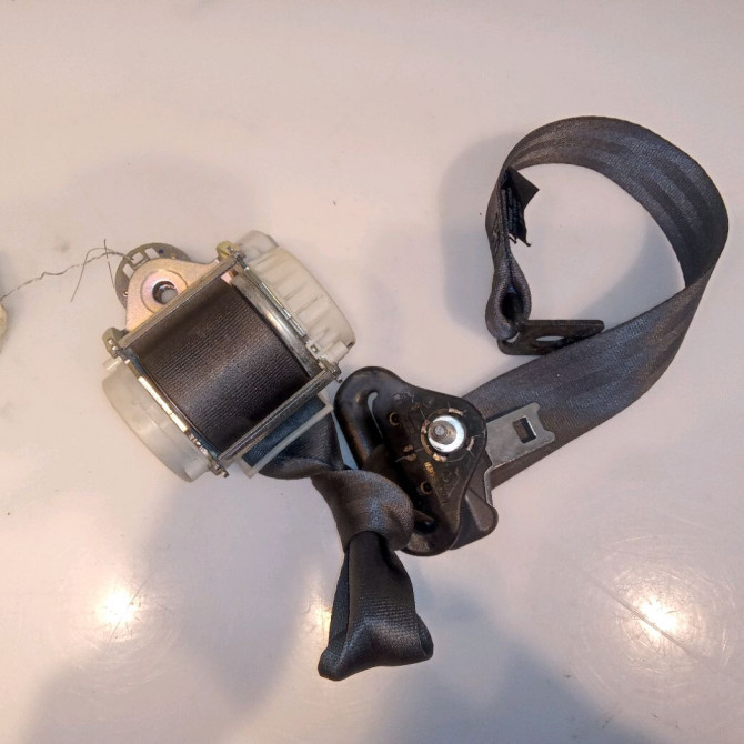 Ceinture arrière droite occasion RENAULT CLIO III phase 1 ESTATE 01-2008->03-2009 1.5 DCI 85ch 8200838238 1