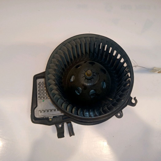 Ventilateur de chauffage occasion MERCEDES CLASSE C COUPE SPORT II Phase 2 03-2004->04-2008 C 220 CDI 2038202514 2