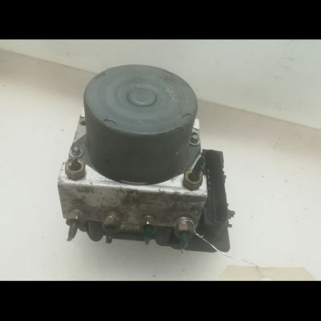 Unité hydraulique ABS occasion RENAULT CLIO II Phase 2 06-2001->07-2006 1.4 16v 7701067629
