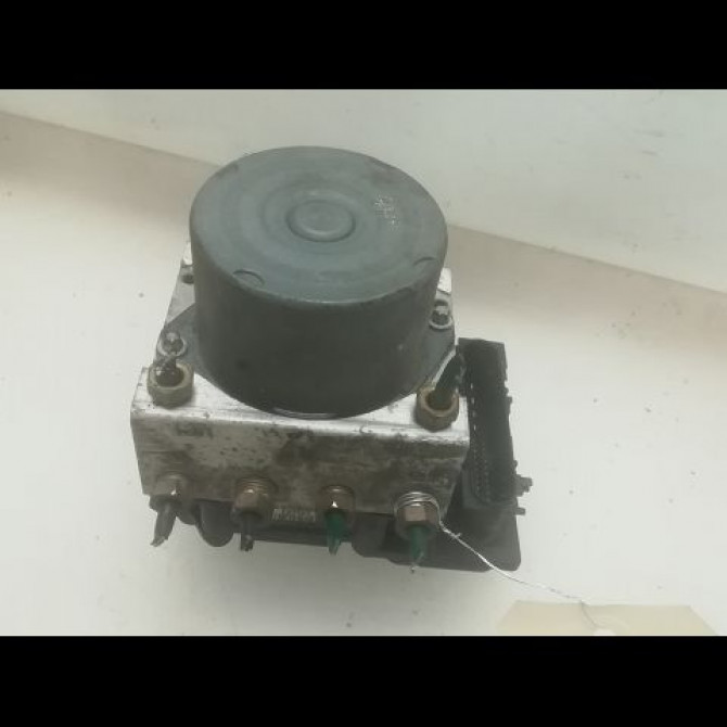 Unité hydraulique ABS occasion RENAULT CLIO II Phase 2 06-2001->07-2006 1.4 16v 7701067629 1