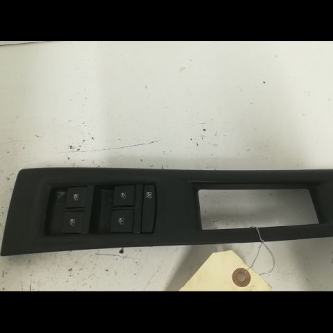 Commande lève-glace porte avant gauche occasion OPEL MERIVA II phase 2 11-2013->... 1.4i 120ch 13305012 1