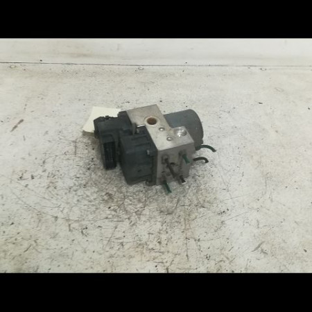 Unité hydraulique ABS occasion RENAULT CLIO II Phase 2 06-2001->07-2006 1.4i 16v 7701050132