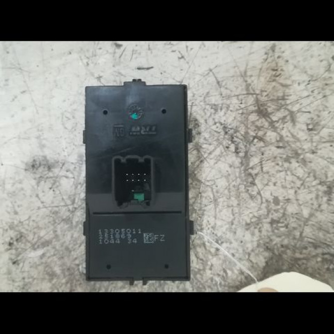 Commande lève-glace porte avant gauche occasion OPEL MERIVA II Phase 1 09-2010->03-2014 13305012 2