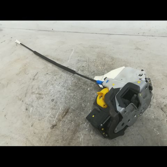 Serrure porte avg occasion OPEL ASTRA IV Phase 1 01-2010->06-2012 13579522 1