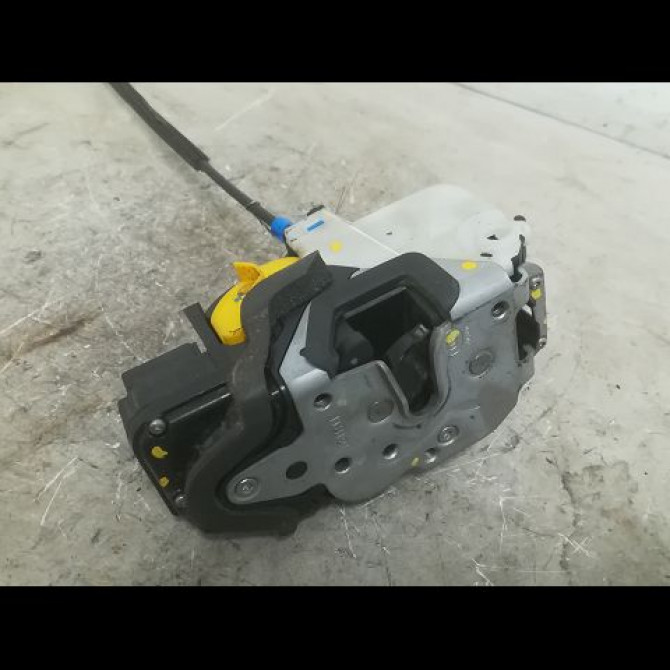 Serrure porte avg occasion OPEL ASTRA IV Phase 1 01-2010->06-2012 13579522 2