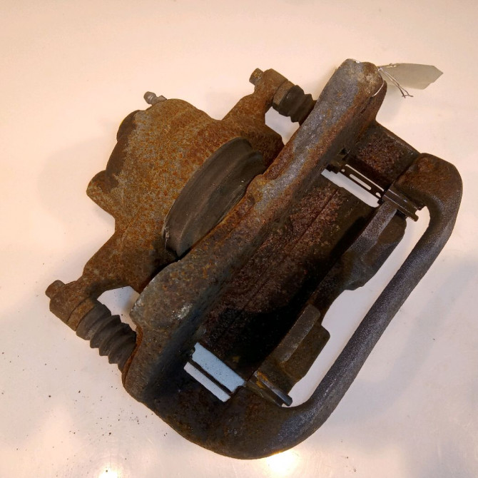 Etrier de frein avant droit occasion OPEL ASTRA IV Phase 1 01-2010->06-2012 13273621 3