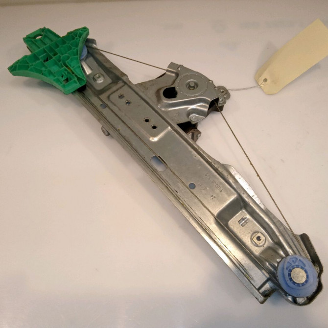 Mecanisme+moteur leve-glace ard occasion OPEL ASTRA IV Phase 1 01-2010->06-2012 13350764 2