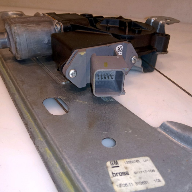 Mecanisme+moteur leve-glace arg occasion OPEL ASTRA IV Phase 1 01-2010->06-2012 13350762 4