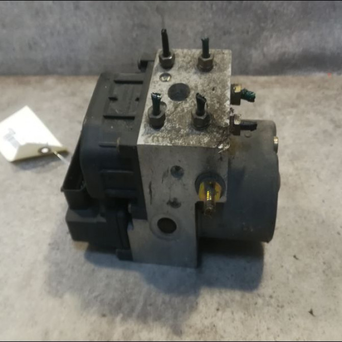 Unité hydraulique ABS occasion RENAULT CLIO II Phase 2 06-2001->07-2006 1.5 DCI 55ch 7701050132 2
