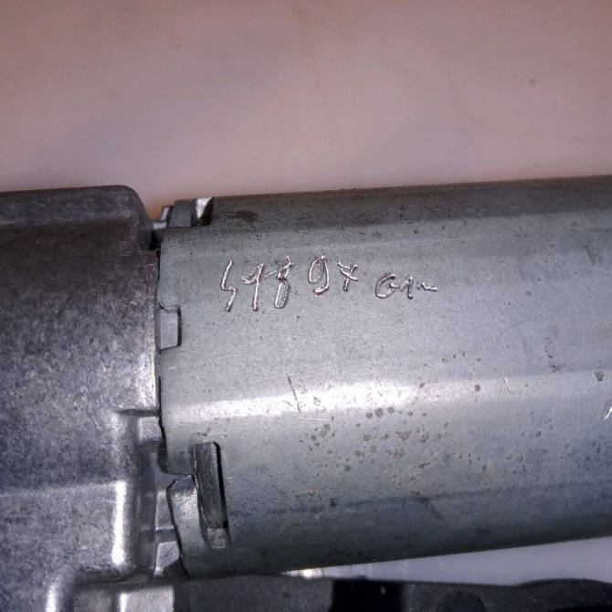 Moteur essuie-glace arrière occasion FORD MONDEO III Phase 1 06-2007->09-2010 1.8 TDCI 125ch 1675328 4