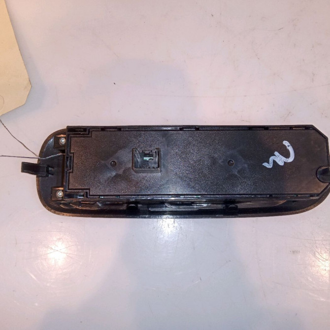 Commande lève-glace porte avant gauche occasion FORD MONDEO III Phase 1 06-2007->09-2010 1.8 TDCI 125ch 2