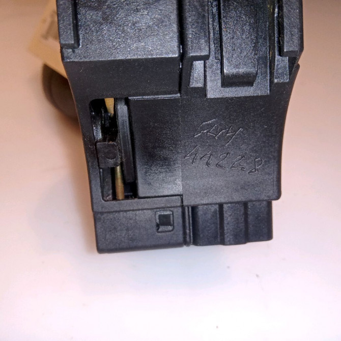 Commande clignotant occasion FORD TRANSIT I 4533629 3