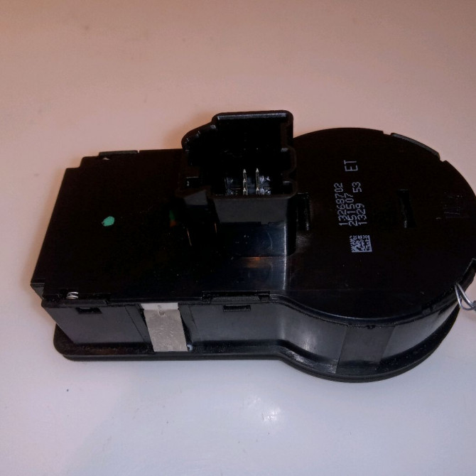 Interrupteur commande de phares occasion OPEL ASTRA IV 13268707 2