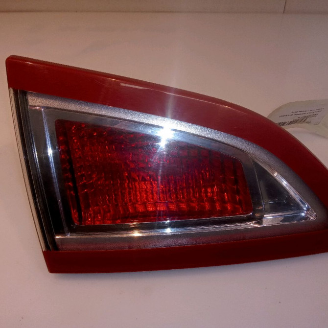 Feu arrière interieur gauche occasion RENAULT SCENIC III Phase 1 04-2009->11-2011 1.9 DCI 130ch 265550018R 1