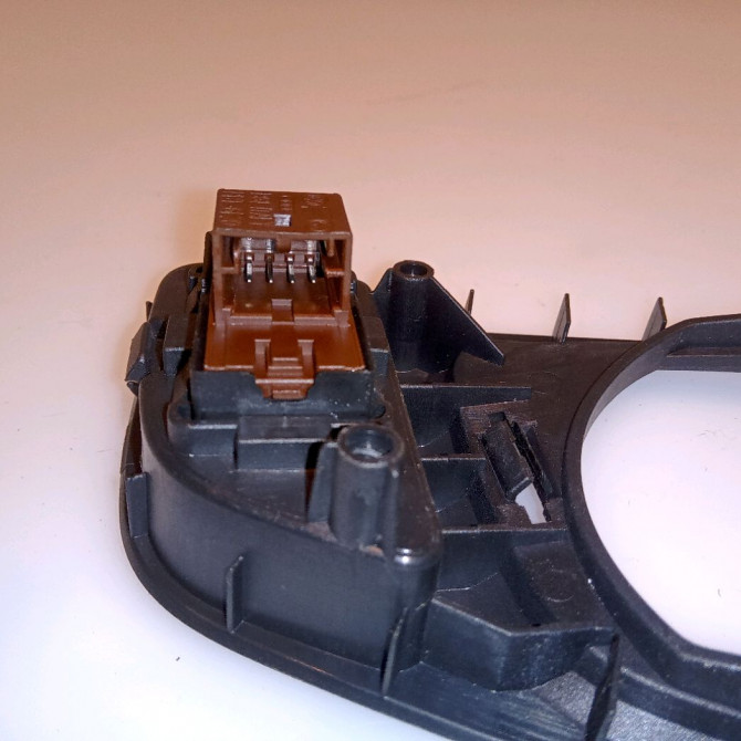 Poignee int porte avg occasion AUDI A1 Phase 1 06-2010->03-2015 1.2 TFSI 86ch 8X0837019A4PK 3