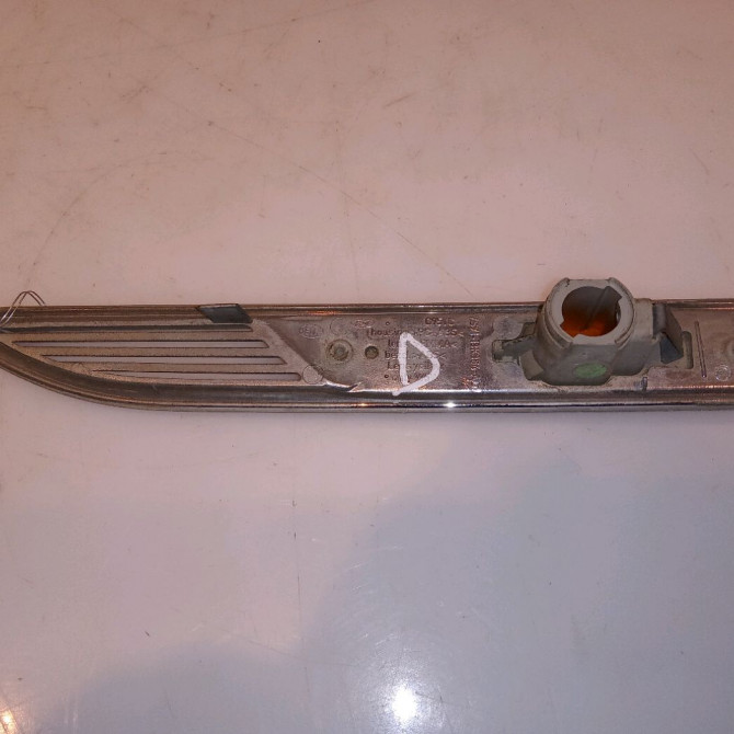 Répétiteur aile droite occasion FORD MONDEO III Phase 1 06-2007->09-2010 1.8 TDCI 125ch 1571281 2