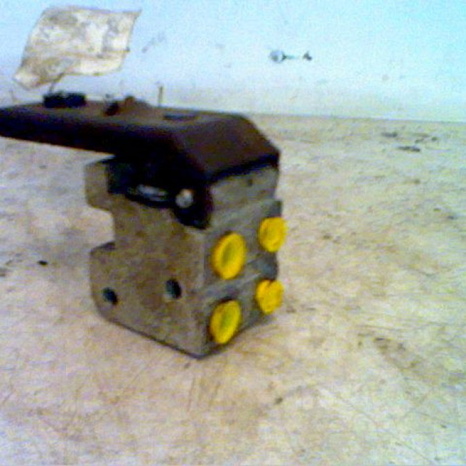 Correcteur de hauteur ar occasion FORD COURRIER III Phase 2 01-1994->10-1996 1.8 D 1