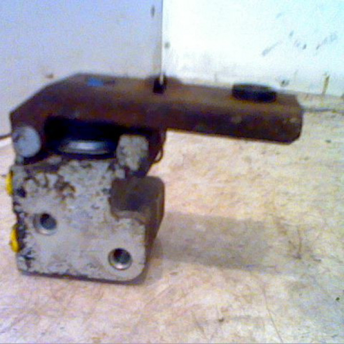 Correcteur de hauteur ar occasion FORD COURRIER III Phase 2 01-1994->10-1996 1.8 D 2