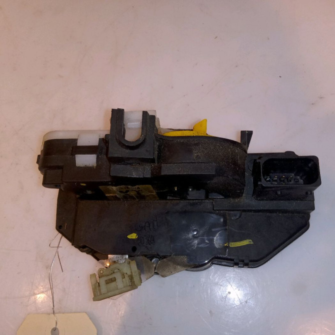 Serrure porte arg occasion OPEL ASTRA IV Phase 1 01-2010->06-2012 13579557 2