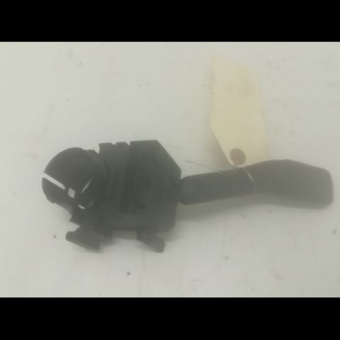 Commande clignotant occasion VOLKSWAGEN BORA Phase 1 10-1998->12-2005 1.9 TDi 115ch 8L0953513G01C 2