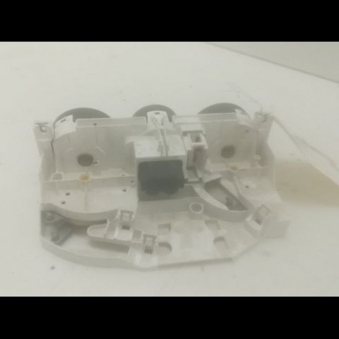 Commande de chauffage occasion VOLKSWAGEN BORA Phase 1 10-1998->12-2005 1.9 TDi 115ch 2