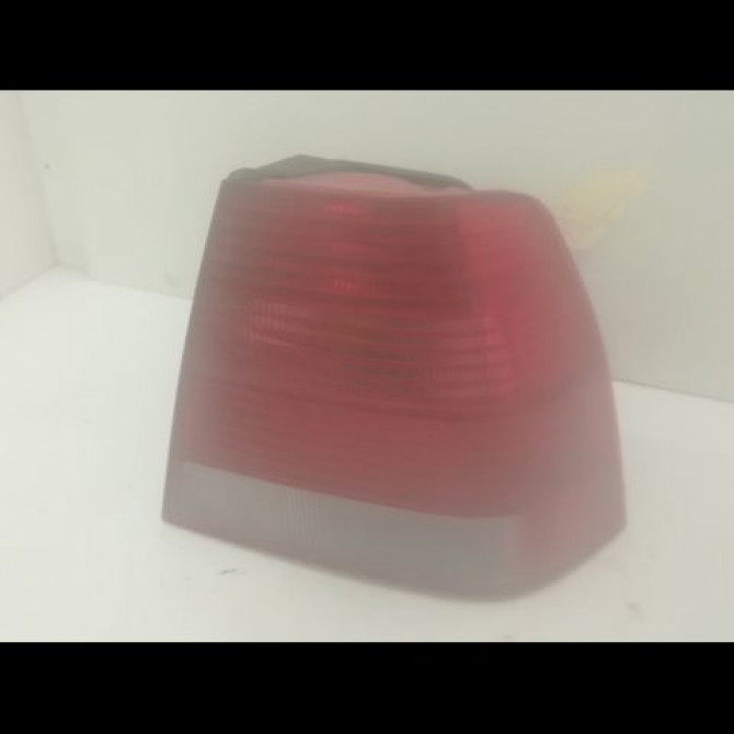 Feu arrière droit occasion VOLKSWAGEN BORA Phase 1 10-1998->12-2005 1.9 TDi 115ch 1J5945096AD 1