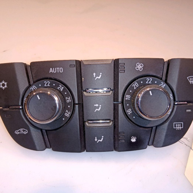 Commande de chauffage occasion OPEL ASTRA IV Phase 1 01-2010->06-2012 13360104 1