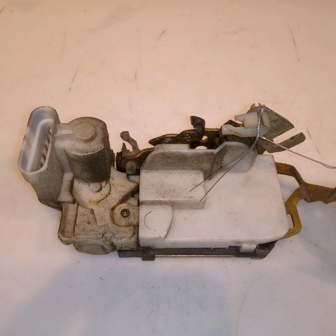 Serrure porte avg occasion PEUGEOT BOXER I Phase 1 07-1994->02-2002 2.5 D 9135F1 3