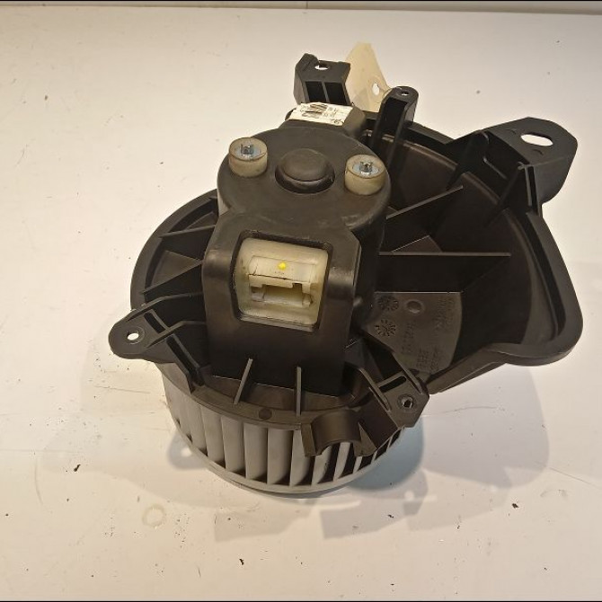 Ventilateur de chauffage occasion OPEL CORSA IV Phase 2 01-2011->03-2015 1.3 CDTI 75ch 13335075 1