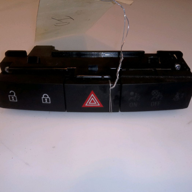 Bouton de warning occasion OPEL ASTRA IV 13285122 1