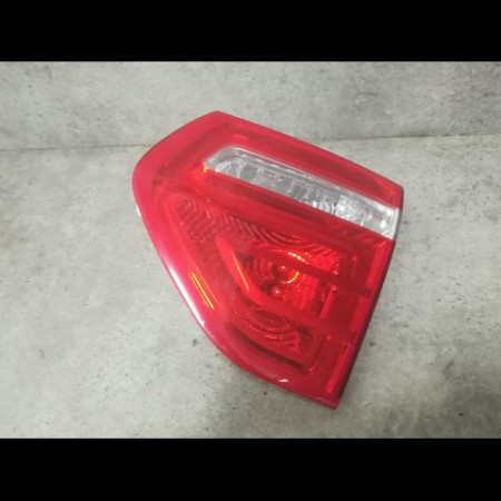 Feu arrière intérieur droit occasion CITROEN C4 PICASSO I Phase 1 01-2007->10-2013 1.6 HDi 16v 110ch 6351CC