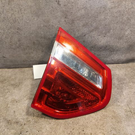 Feu arrière interieur gauche occasion CITROEN C4 PICASSO I Phase 1 01-2007->10-2013 1.6i 16v 150ch 6350CC