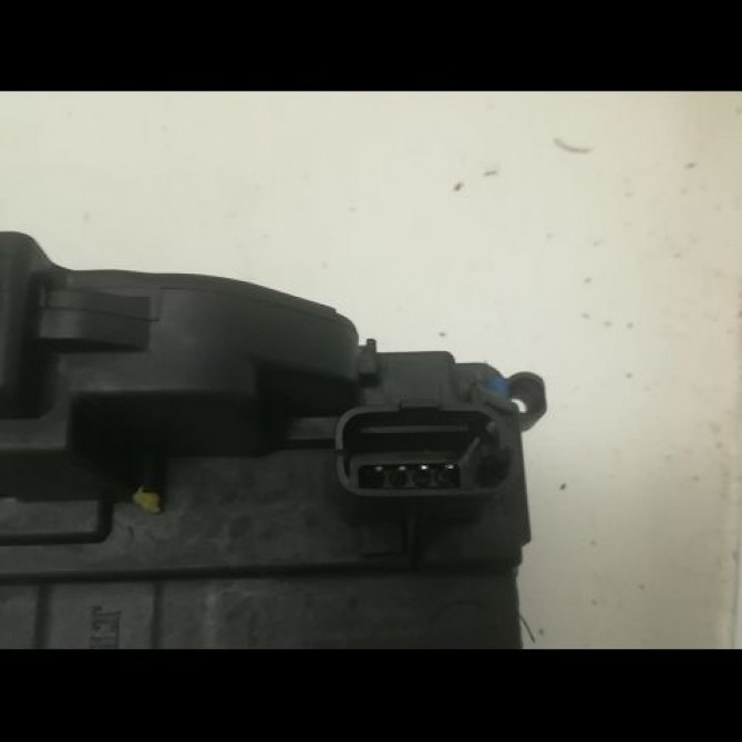 Serrure porte avd occasion RENAULT SCENIC III Phase 3 04-2013->... 1.5 DCI 110ch 805020006R 4