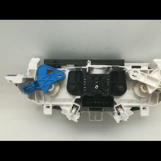 Commande de chauffage occasion RENAULT TWINGO II Phase 2 12-2011->12-2014 1.5 DCI 75ch 2