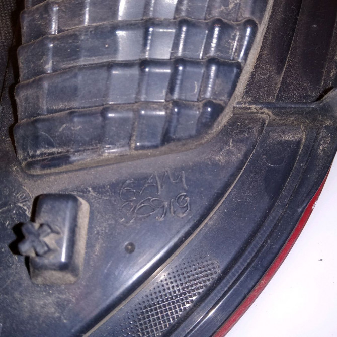 Feu arrière intérieur droit occasion RENAULT SCENIC III Phase 1 04-2009->11-2011 1.9 DCI 130ch 265500018R 3