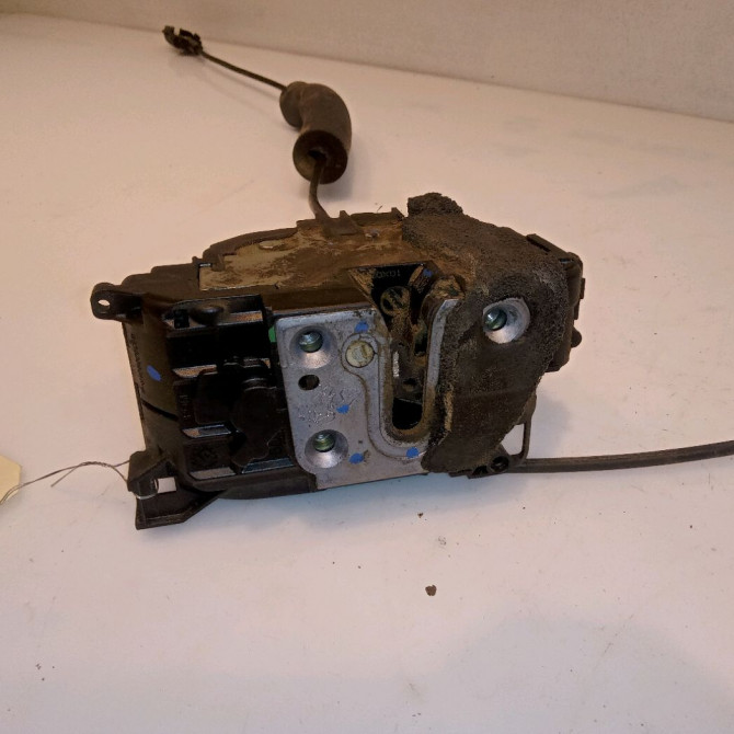 Serrure porte avd occasion RENAULT SCENIC III Phase 1 04-2009->11-2011 1.5 DCI 105ch 805020006R 3